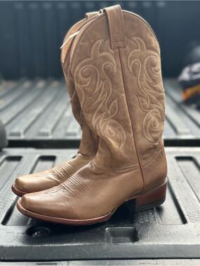 Shyanne Tan Leather Cowboy Boots with Embroidered Shaft
